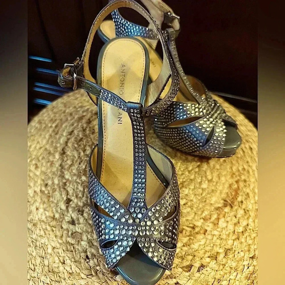 ANTONIO MELANI Shoes - Antonio Melani Sessilee